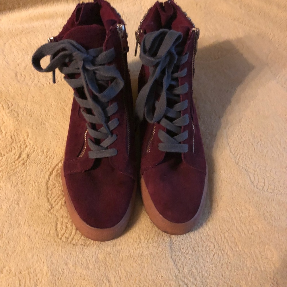 Betsy Johnson Suede Lace up Boot